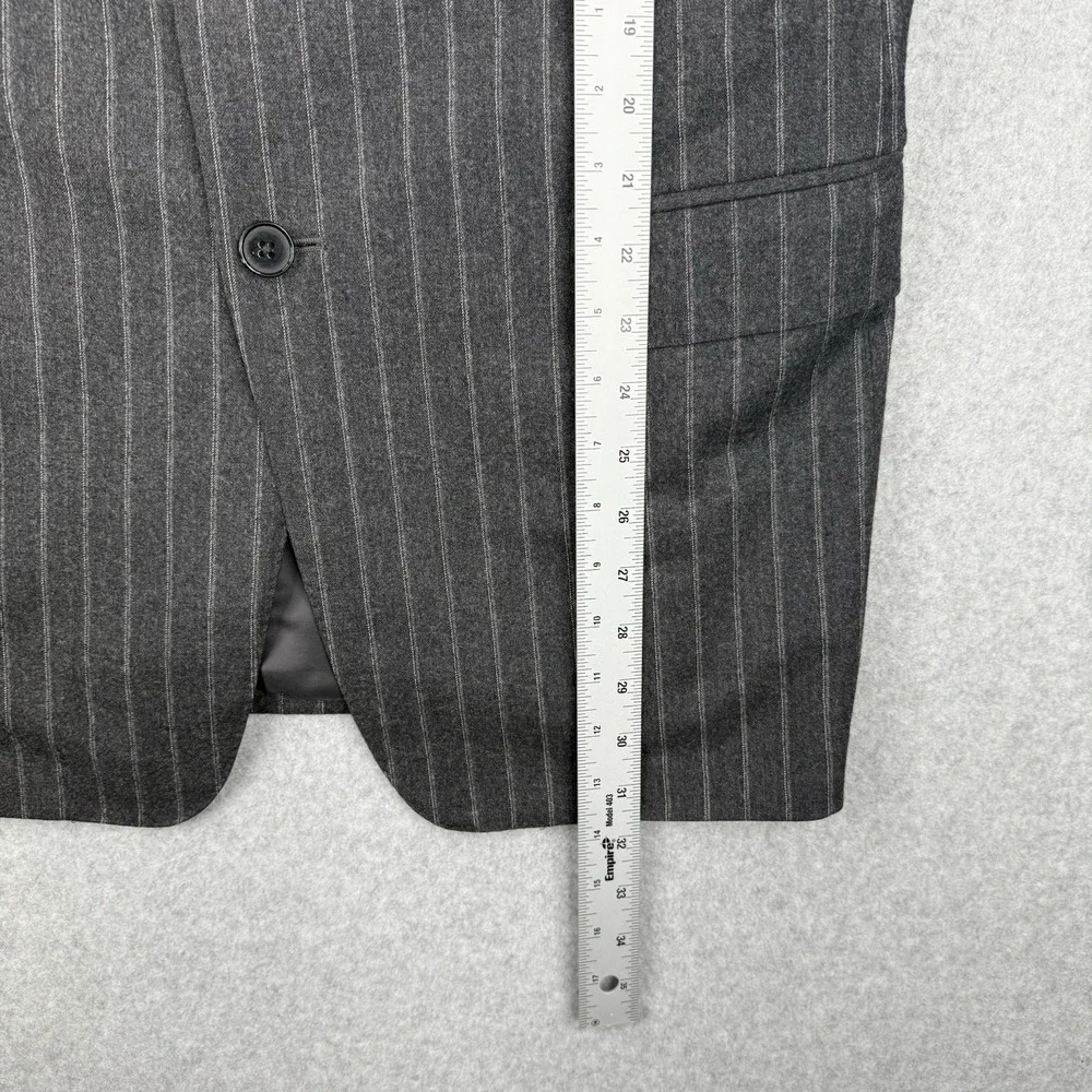 Ermenegildo Zegna Blazer Mens 54R Gray Striped Neiman Marcus Wool Sports‎ Coat